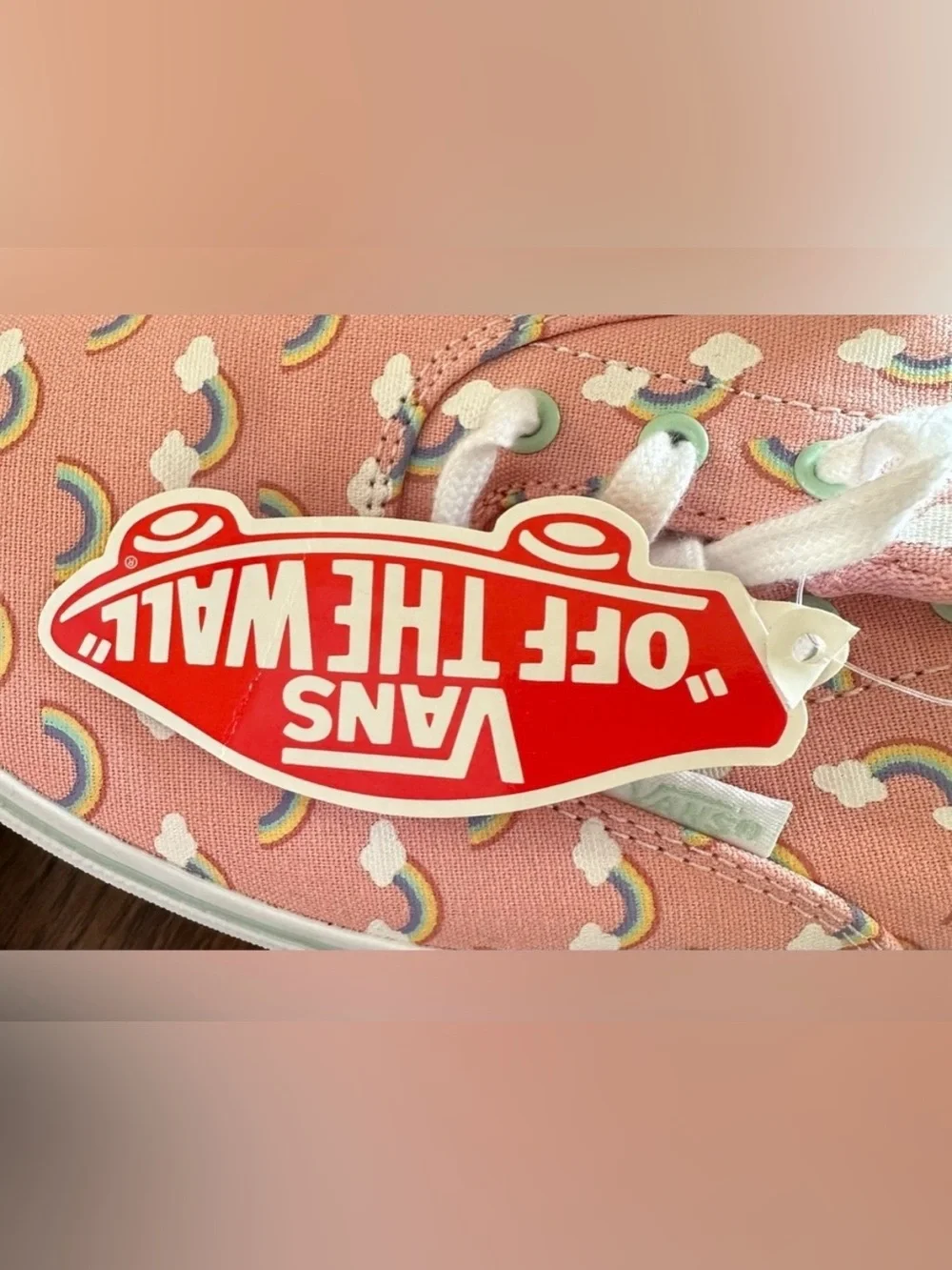 Vans Girls Pink Rainbow Doheny Low Top Sneakers NWT Size 3